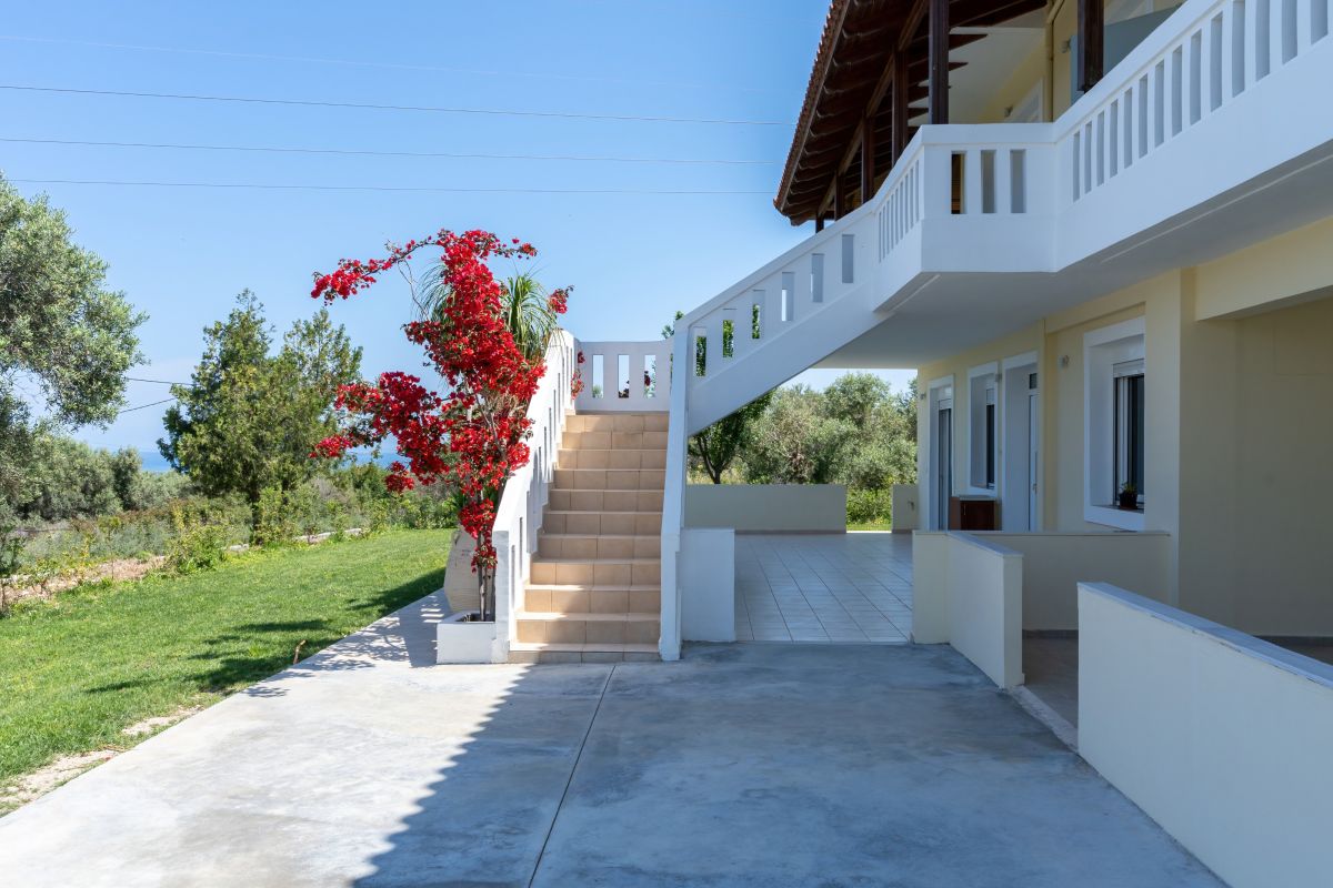 Apartments with pool Rethymno